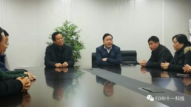 1496476504683109.jpg 5-現(xiàn)場(chǎng)工作會(huì)上,趙振元同志發(fā)表重要講話(huà).webp.jpg